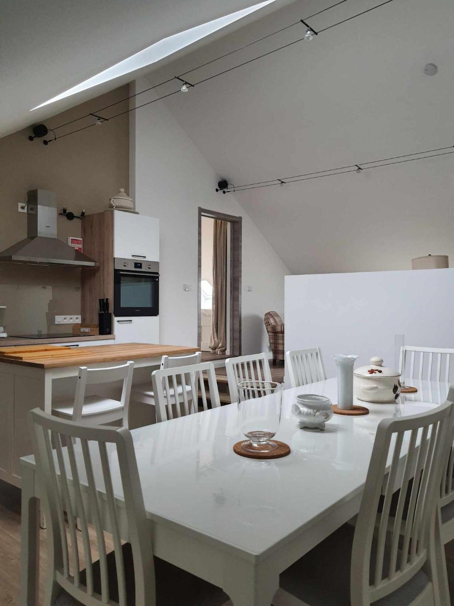 Gite Rural 3 Epis "Aux Pieds Des Ar'Den" - Chambre 1 Isolee Et Chambre 2 Dans Hall De Nuit - 34 Rue Du Chateau A 5564 Wanlin - 4 Adultes Et 2 Enfants Houyet Exterior foto